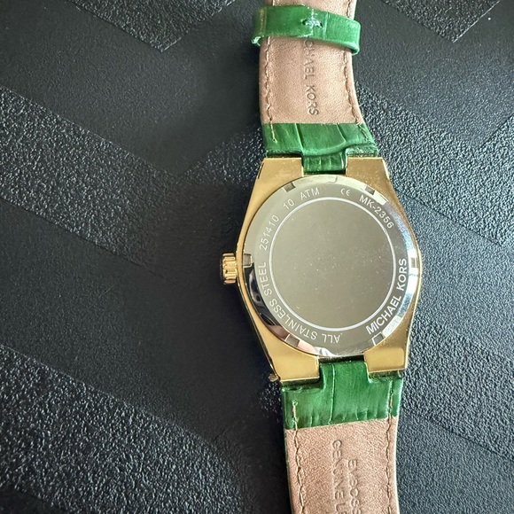 Michael Kors Channing Embossed-Leather Gold-Tone Watch - Picture 3 of 5